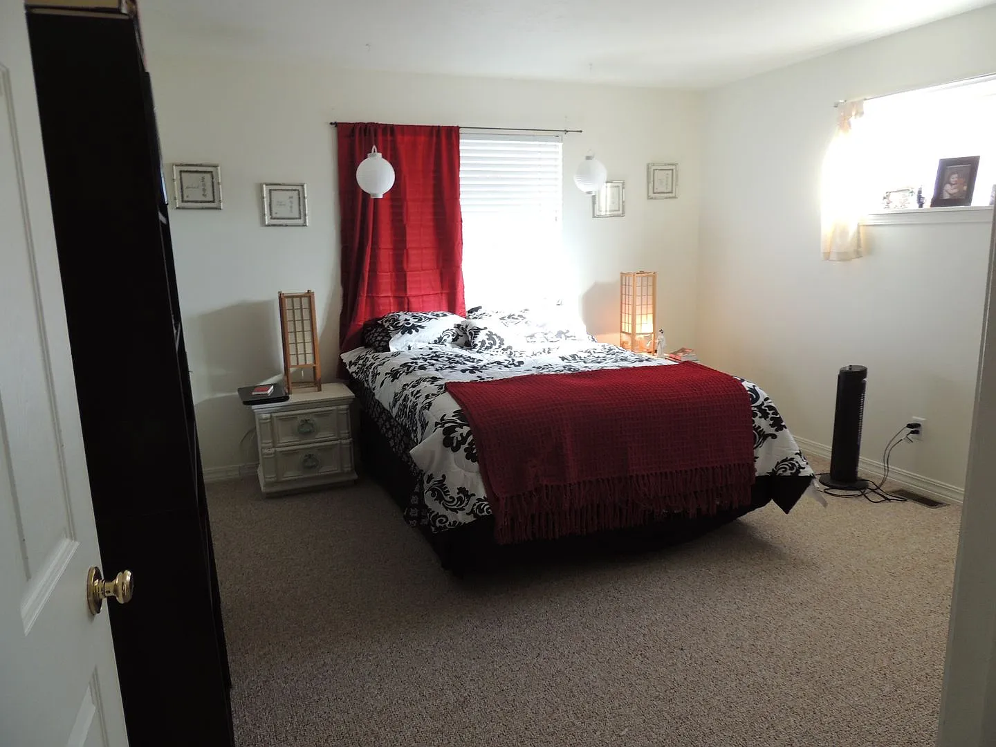 3301 Laredo B — Photo 3