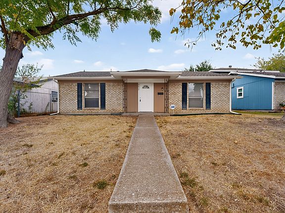 2nd image of 9839 Glengreen Dr