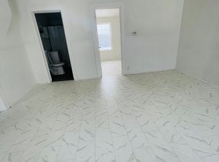 826 Griswold St, Port Huron, MI 48060