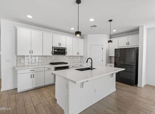 17438 W Charter Oak Rd, Surprise, AZ 85388