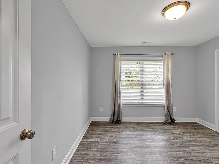203 Pastoral Ct — Photo 9