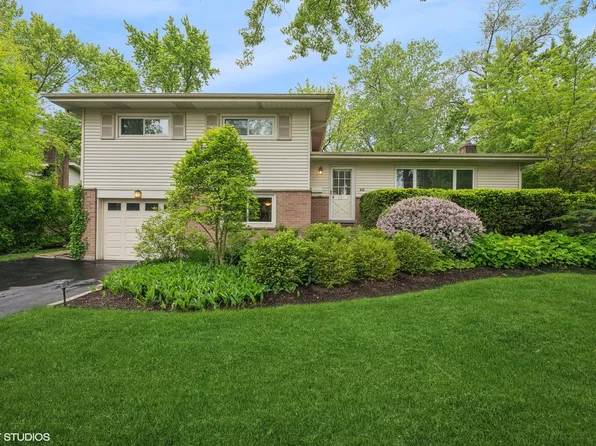 516 Pine St, Deerfield, IL 60015