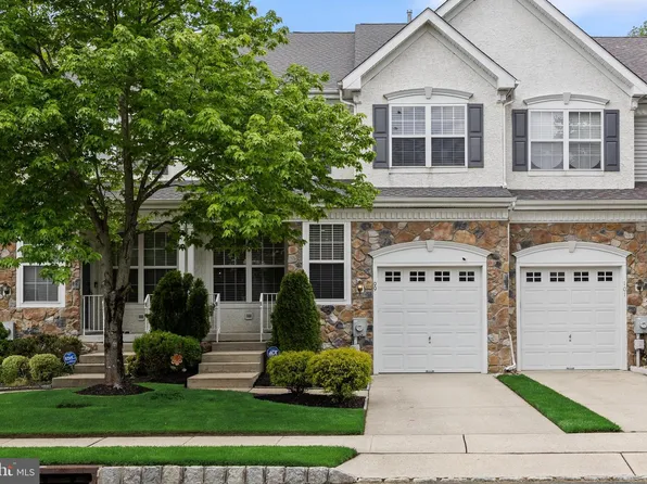 99 Weaver Dr, Marlton, NJ 08053