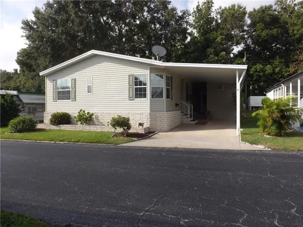 585 Sky Harbor Dr Lot 420, Clearwater, FL 33759
