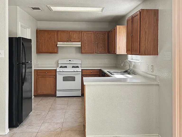 205 Spring Branch Loop — Photo 2