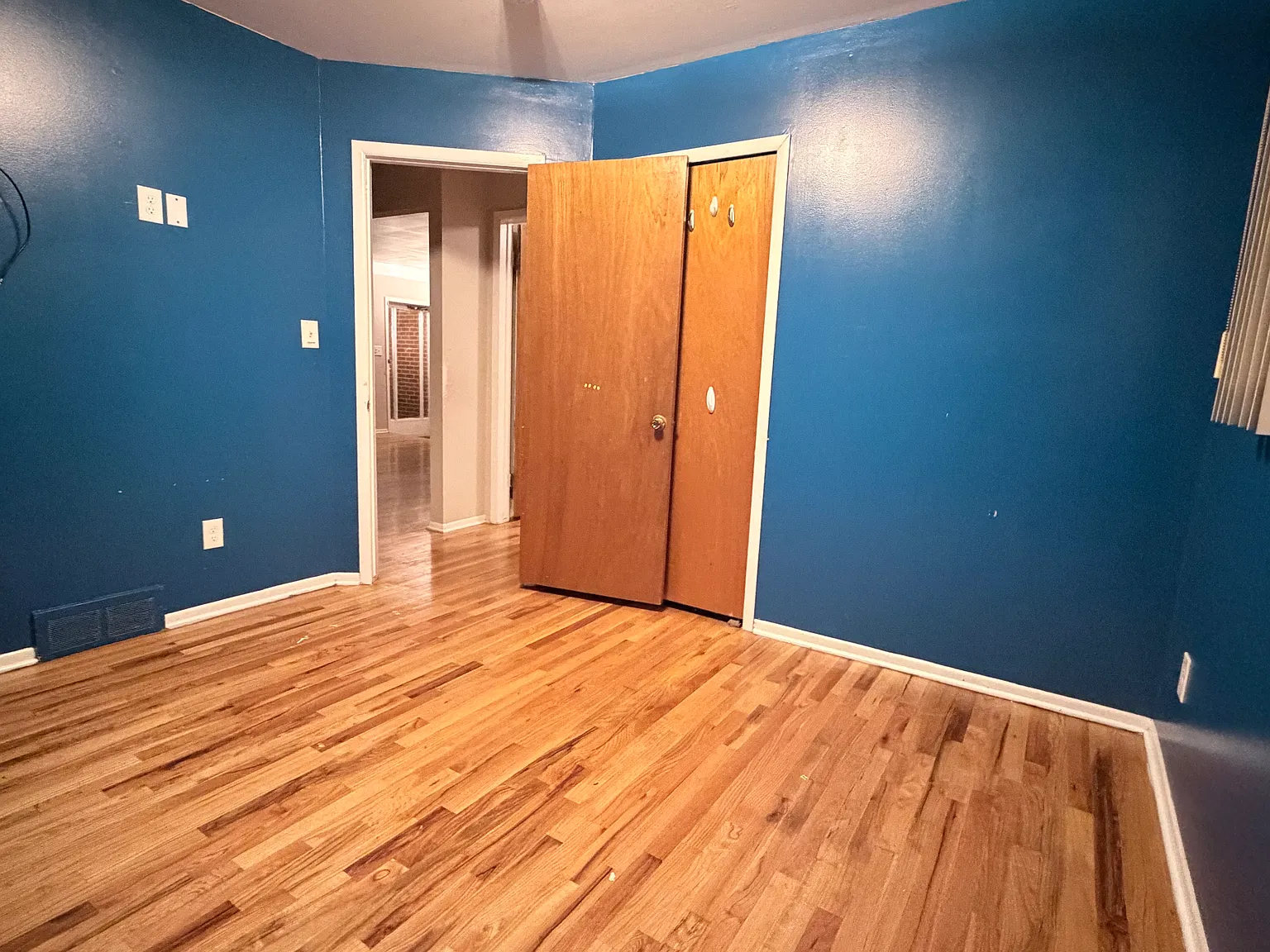 3 bed, 2000 sqft, $2,100 — Photo 4