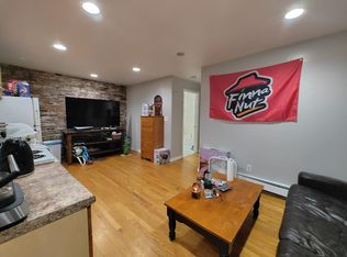 411 Anderson St #B, Boston, MA 02114