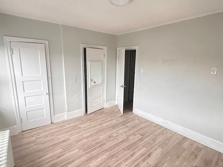4950 Walnut Street — Photo 1