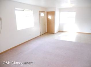 1711 2nd St SW APT 3, Faribault, MN 55021