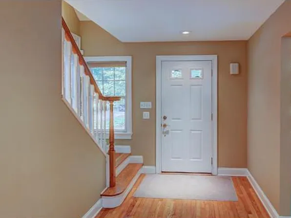 240 Cranbury Rd, West Windsor, NJ 08550