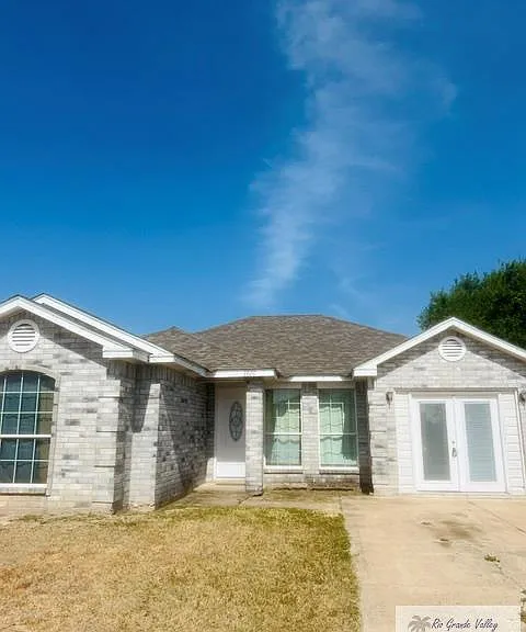 2820 Vienna St — Photo 1