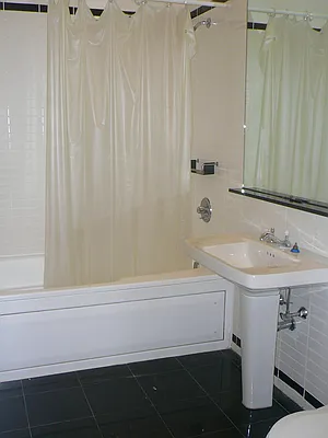 Rented by Shany Landmarks LLC | media 9