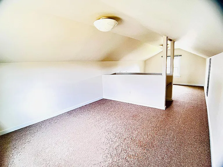 4728 NE 27th Ave — Photo 25