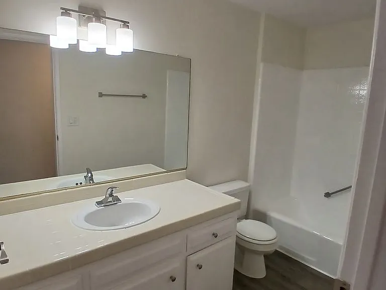 215 Atlantic Ave #506 — Photo 10