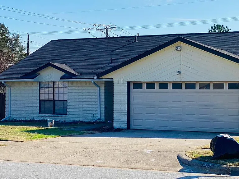 512 Tarragon Ln — Photo 6