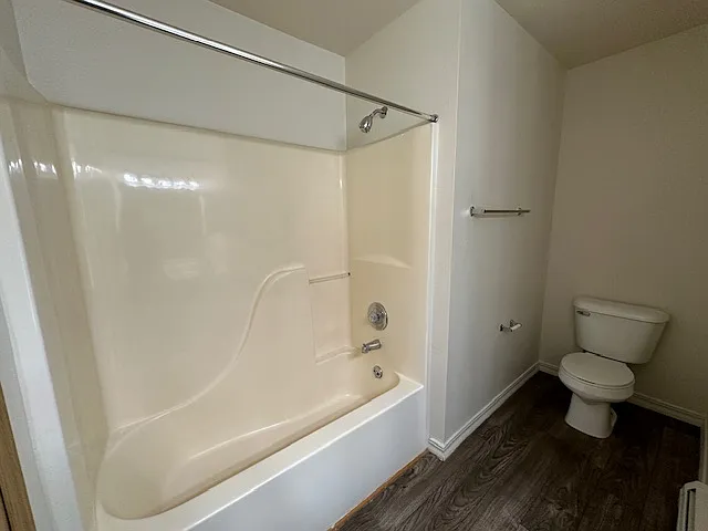 Mountain View Apartment Homes — Photo 9