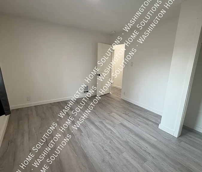 316 Willow St #316 — Photo 8