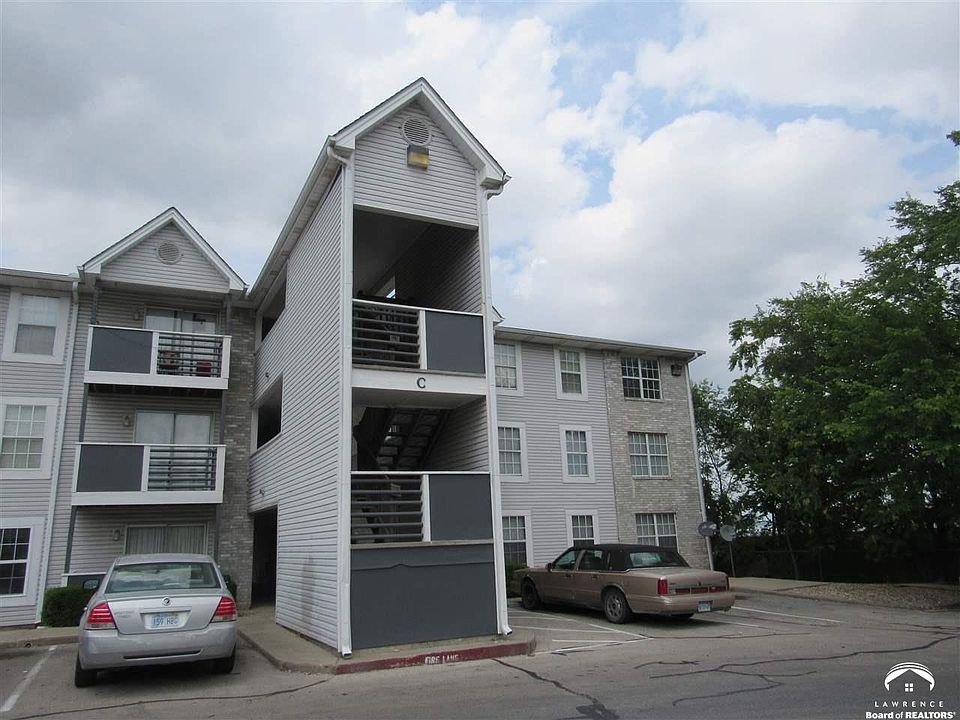 1st image of 927 Emery Rd APT C101