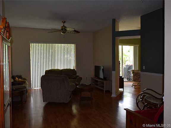 3rd image of 2830 SE 5th Pl