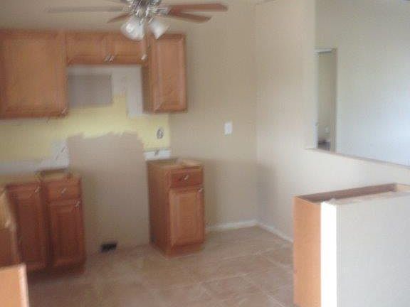 2nd image of 2416 SW 39th St