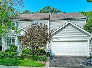 25652 W Brooks Farm Rd, Round Lake, IL 60073