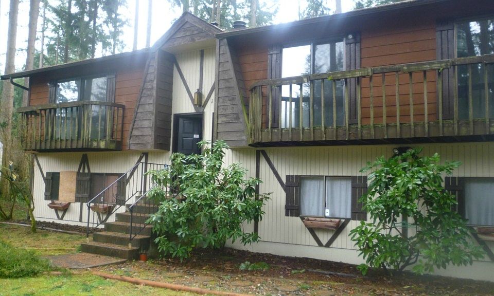 1st image of 2845 Johns Pl NE