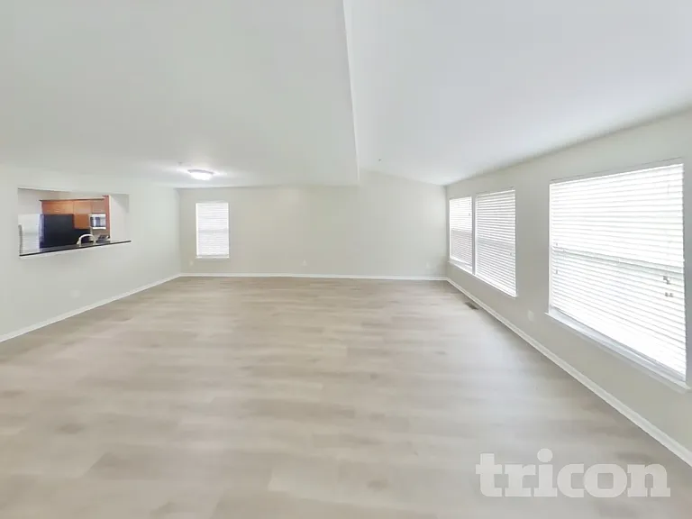 4839 Limestone Ct — Photo 3