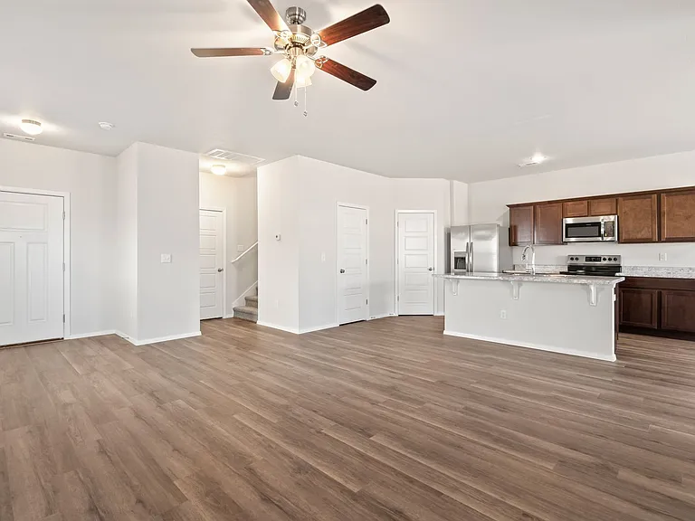 3301 Gulley Ln — Photo 5