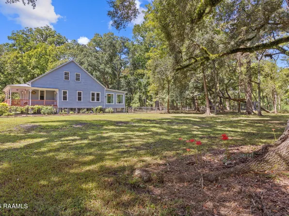 1020 Fournet Rd, Saint Martinville, LA 70582