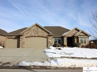 1303 S 199 St, Omaha, NE 68130