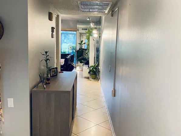 1104 Bahama Bnd APT E1, Coconut Creek, FL 33066