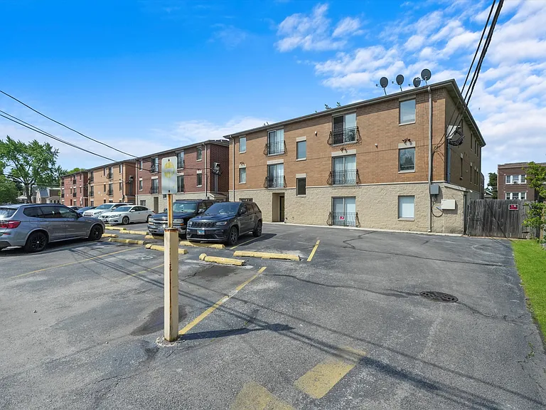 3423 Ridgeland Ave #101 — Photo 25