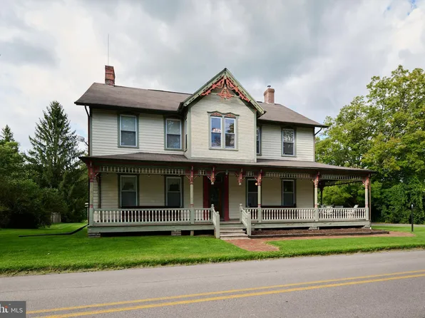141 Water St, Spring Mills, PA 16875