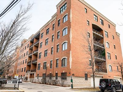 2801 N Oakley Ave APT 406, Chicago, IL, 60618