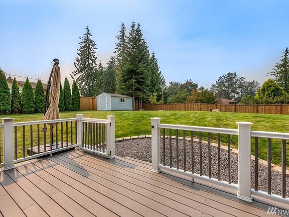 4th image of 4720 75th Ave NE