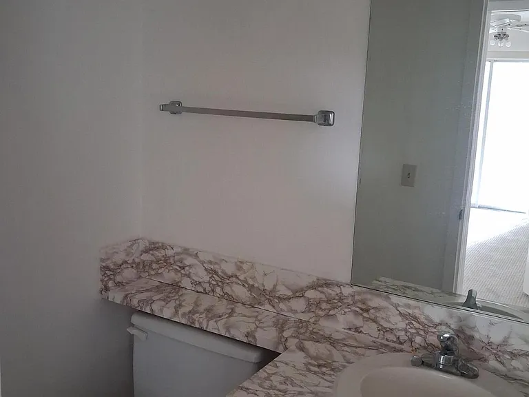 445 Fanshaw Way — Photo 9