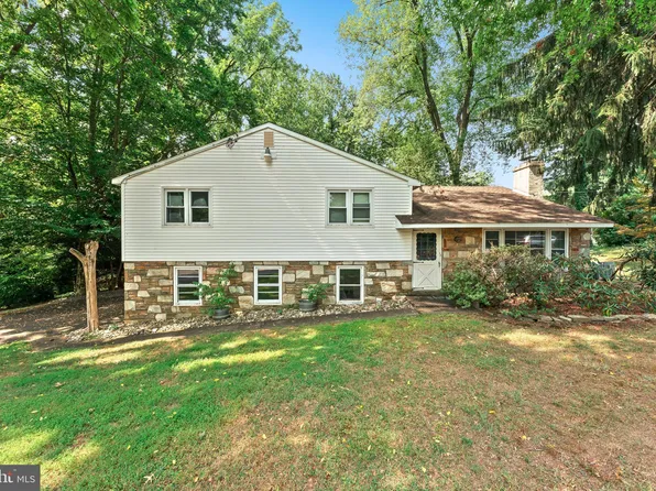 28 County Line Rd, Huntingdon Valley, PA 19006