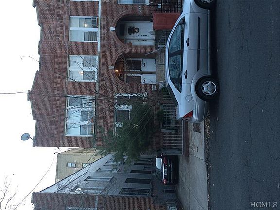2nd image of 1043 Ward Ave