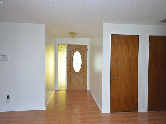 2nd image of 1834 NE Lilac St