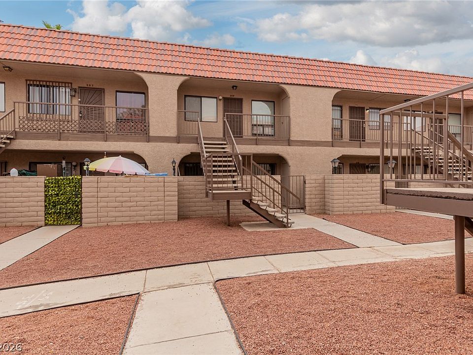 1st image of 4300 N Lamont St APT 209