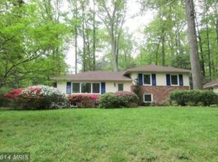 8721 Glenbrook Pl, Fairfax, VA 22031