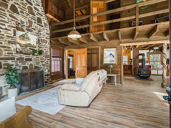 30th image of this home