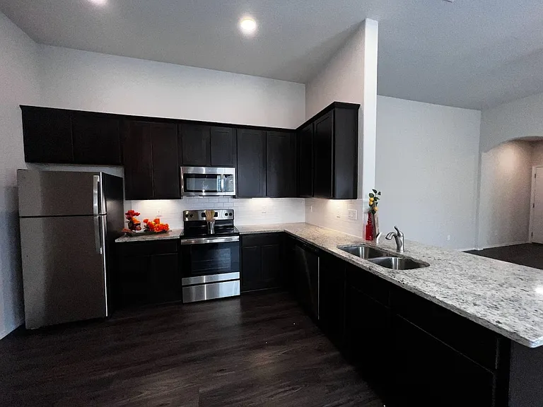 9221 Groff Lndg #1 — Photo 2