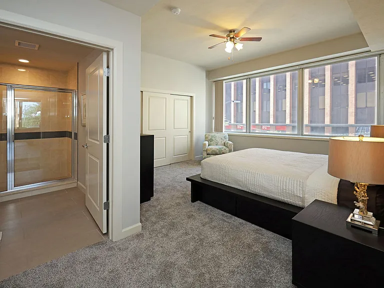 Residences at 1717 — Photo 7