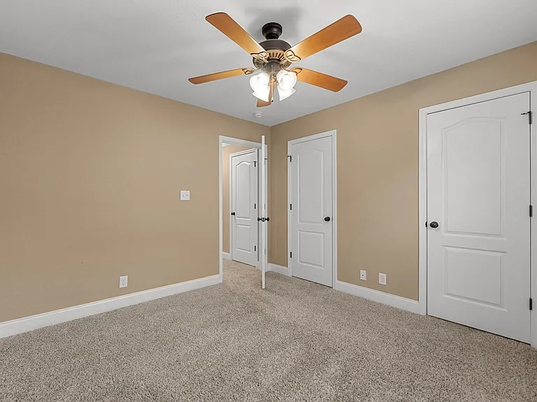 268 Turnberry Cir — Photo 33