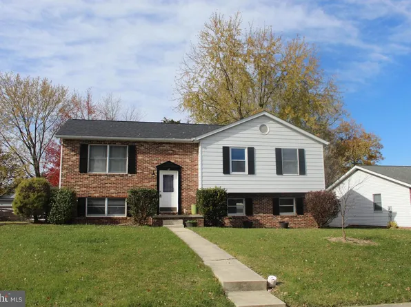 17 Wood St, Woodsboro, MD 21798