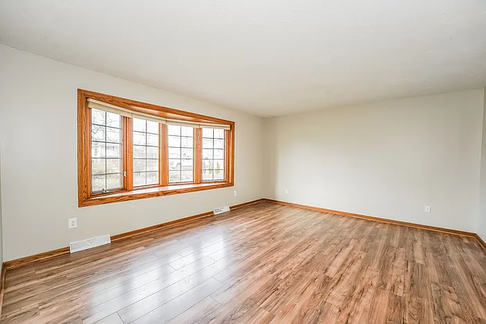 6443 Chase Dr — Photo 5