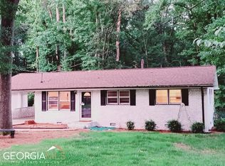21 Woodland Rd, Auburn, GA 30011