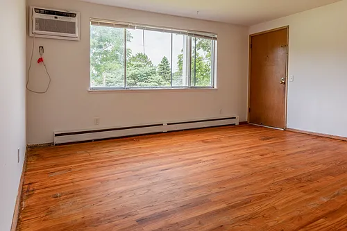 1505 Trailsway Photo 1