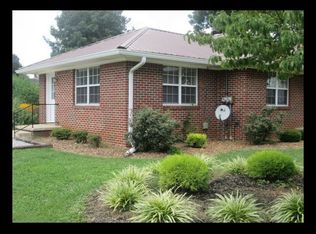 100 5th Ave N, Decherd, TN 37324